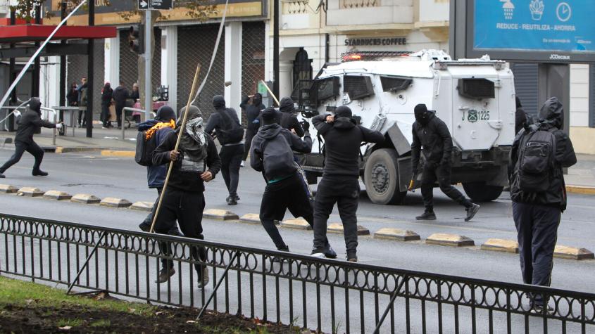 Incidentes durante Día del Trabajador en Santiago dejaron a 16 personas detenidas