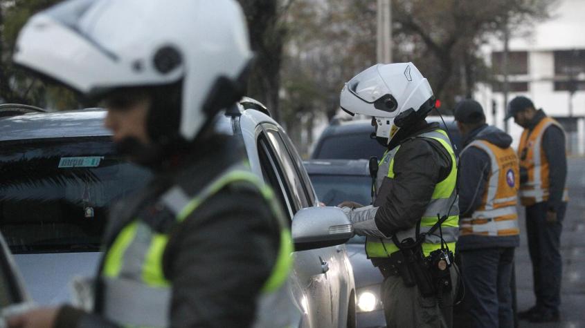 Comienza restricción vehicular en Santiago: Por primera vez se exceptúa a personas TEA
