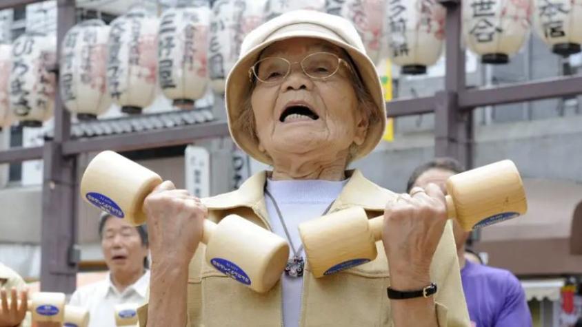 Japón estima que unos 68.000 ancianos morirían solos en 2024