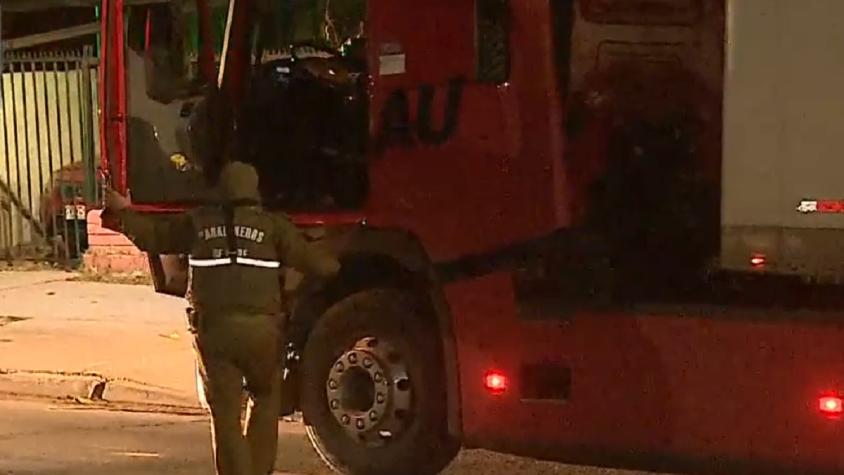 Recuperan camión con millonaria carga que fue robado en Rancagua: persecución terminó con un detenido