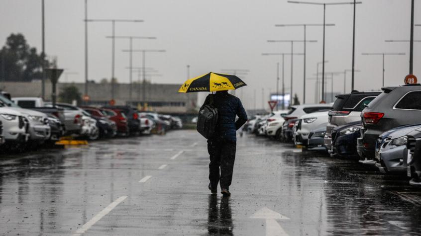 “El martes deberíamos amanecer con precipitaciones”: Hasta cuándo seguirá la lluvia en la zona central