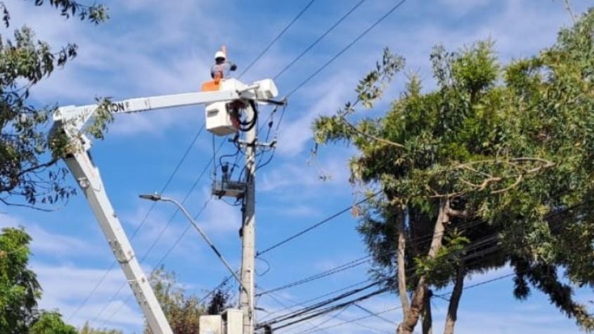 Tres días sin luz: Municipalidad de Maipú y Pudahuel anuncian demanda contra Enel por corte de suministro