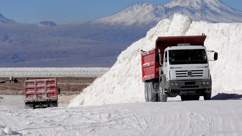 Codelco y SQM firman pacto por el litio en el Salar de Atacama: Acordaron norma que deja afuera a Julio Ponce Lerou