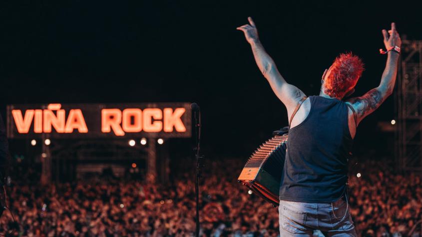 Organizadores de orgía en festival de rock acusan hipocresía: "País sexófobo"