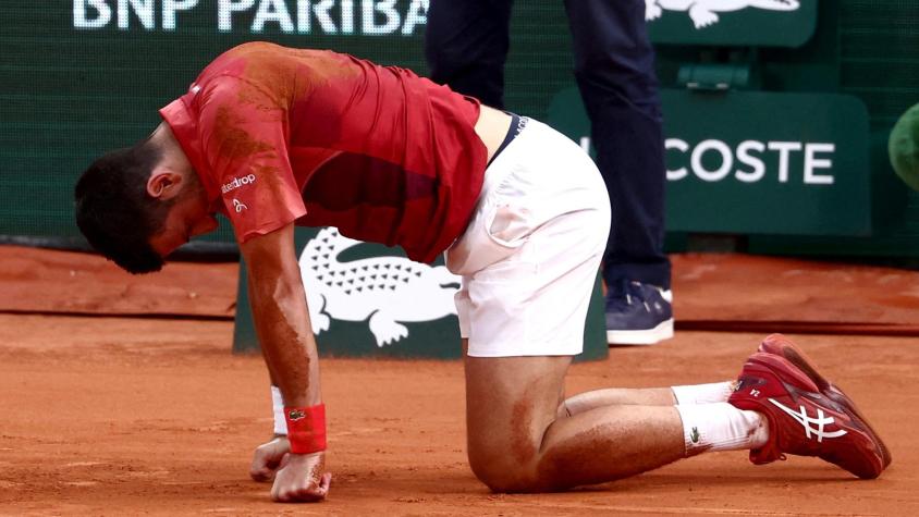 Djokovic es operado con éxito de la rodilla tras retirarse del Abierto de Francia