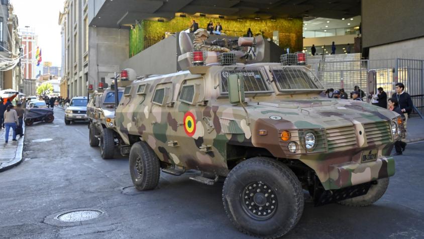 Bolivia: Tanquetas comienzan a volver a los cuarteles y reportan que gestor de intento de golpe "intenta escapar"