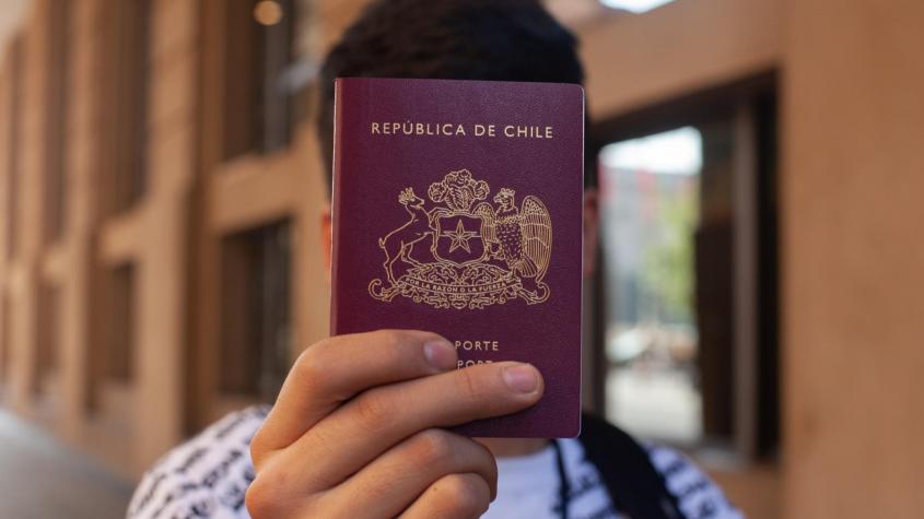 Nuevo pasaporte llevará todas las regiones de Chile: así luce cada una de ellas en sus páginas