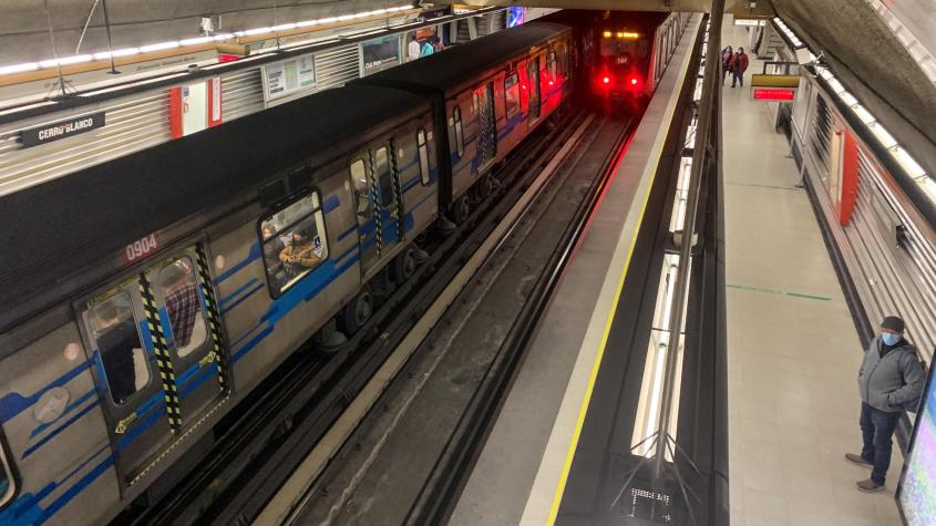 Metro de Santiago informa reanudación del servicio en la Línea 2