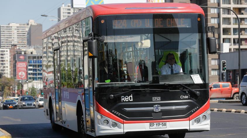 Buses Red ahora tendrán posibilidad de pago en la puerta trasera