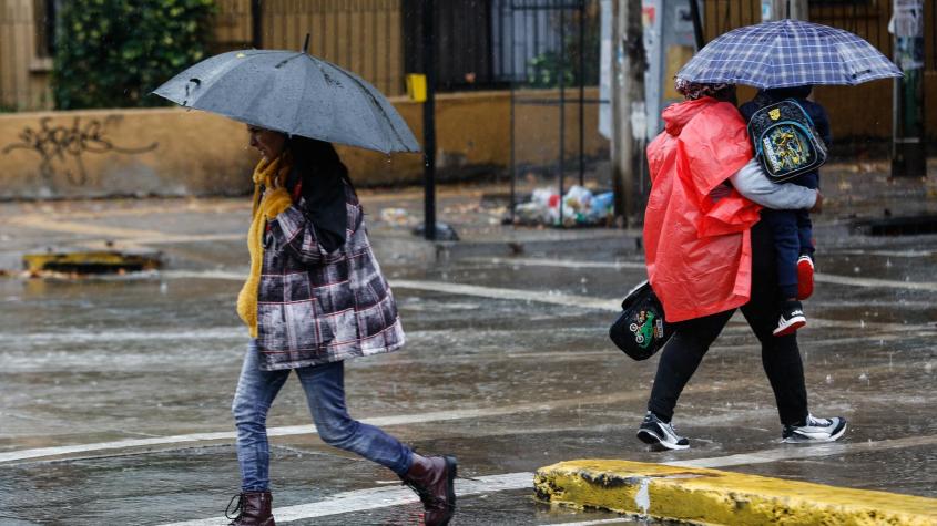 ¿A qué hora lloverá en la Región Metropolitana?: se acerca la lluvia más grande de los últimos 21 años