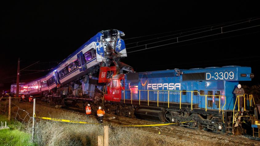 Testigo relató el momento exacto del accidente entre los trenes en San Bernardo: "Viene por nuestra vía, arranquen"