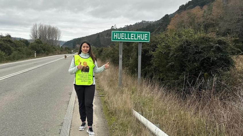 "Kilómetros de amor": madre inicia caminata desde Valdivia hacia La Moneda para costear el tratamiento de su hijo 
