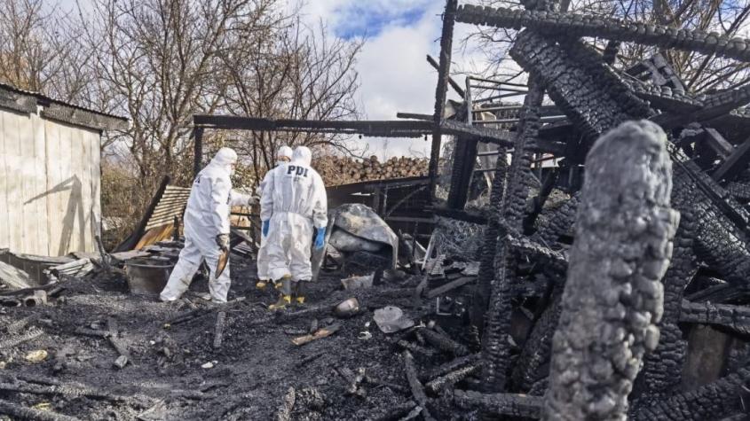 Abuela y sus dos nietos mueren tras incendio en Río Bueno: Madre está en riesgo vital