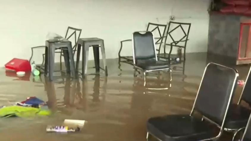 “Perdimos casi todas las cosas”: Así quedaron las al menos 16 casas afectadas por el desborde del río Andalien “Perdimos casi todas las cosas”: Así quedaron las al menos 16 casas afectadas por el desborde del río Andalien