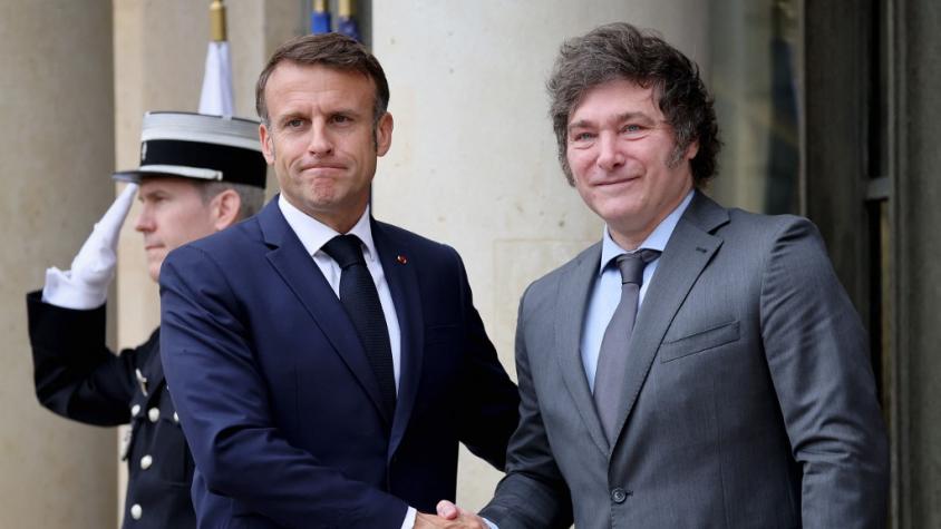 Macron recibe a Milei en Francia tras polémica sobre cánticos racistas