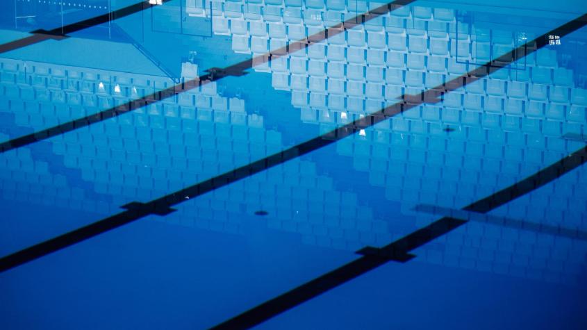 Una persona falleció mientras practicaba natación en una piscina municipal de Villa Alemana