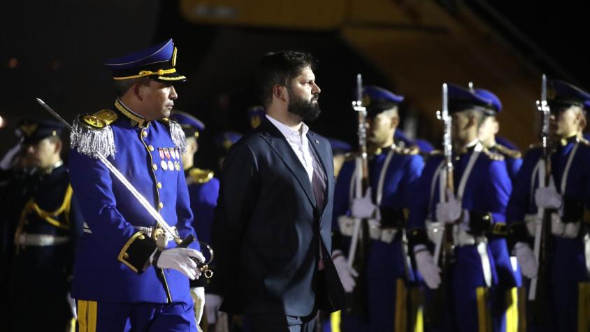 Presidente Gabriel Boric inicia gira en Paraguay en medio de crisis de seguridad