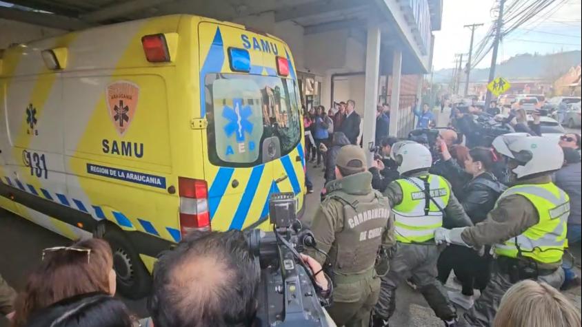 Espontánea manifestación: Así fue el recibimiento a Carabineros con bebé sustraída de regreso al Hospital de Temuco