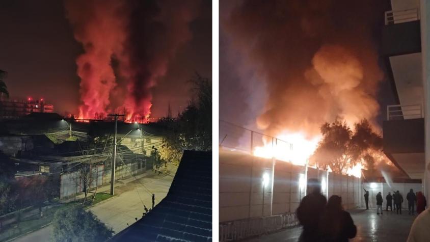 Incendio en Conchalí destruye cinco casas: Carabineros dice que habría sido intencional