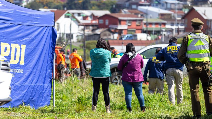 Qué se sabe de la muerte de una madre y sus dos hijos encontrados al interior de su casa en Chiloé