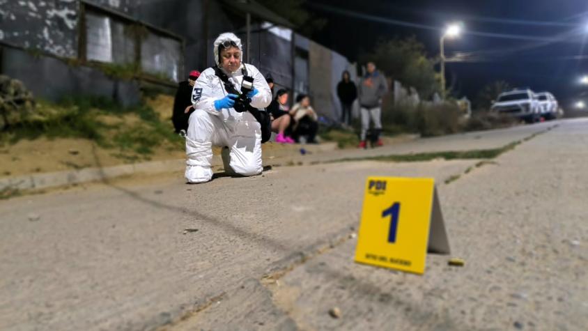 Homicidio en Maipú: Adulto mayor fue asesinado en la vía pública con arma cortopunzante Homicidio en Maipú: Adulto mayor fue asesinado en la vía pública con arma cortopunzante