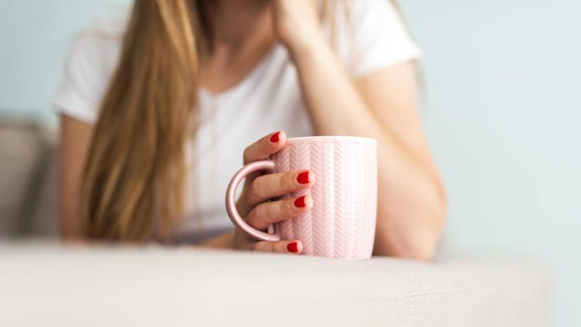 Las 3 bebidas que parecen saludables pero serían muy malas para el cerebro, según experto