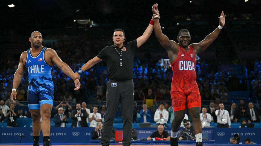 Yasmani Acosta tras ganar plata en París 2024: "Feliz de poder cumplir un sueño y traerle una medalla a Chile"