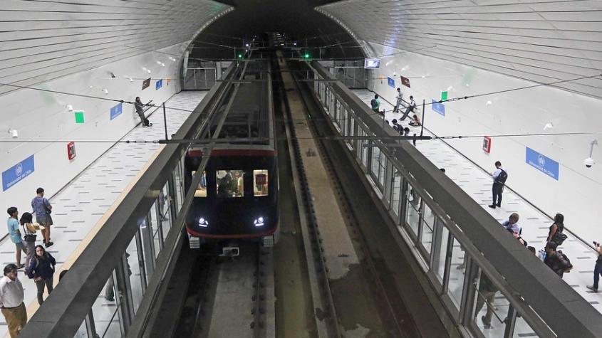 Suspenden servicio en toda la Línea 3 del Metro: solicitaron a pasajeros evacuar