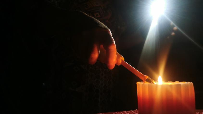 Masivo corte de luz: Más de 700 mil hogares en el país sin suministro eléctrico por sistema frontal
