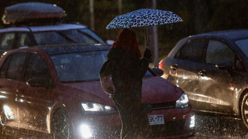 Lluvia, tormenta eléctrica y ráfagas de viento: ¿A qué hora comienza a llover este miércoles en la RM?