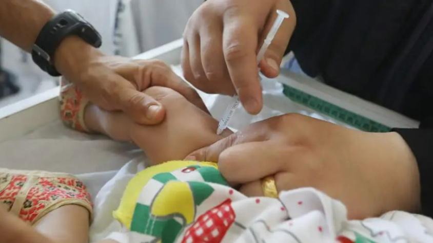 Detectan primer caso de polio en 25 años en Gaza: afectado es un bebé de diez meses 