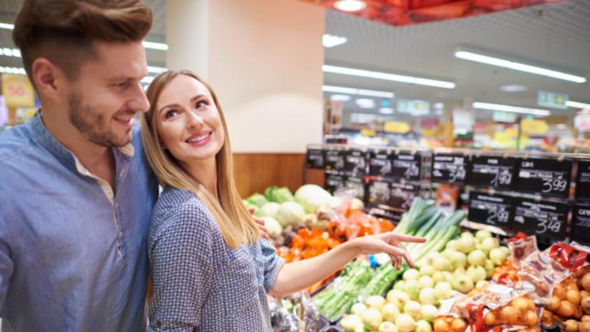 ¿Cansado de las aplicaciones de citas? Españoles buscan el amor en el supermercado y así funciona 