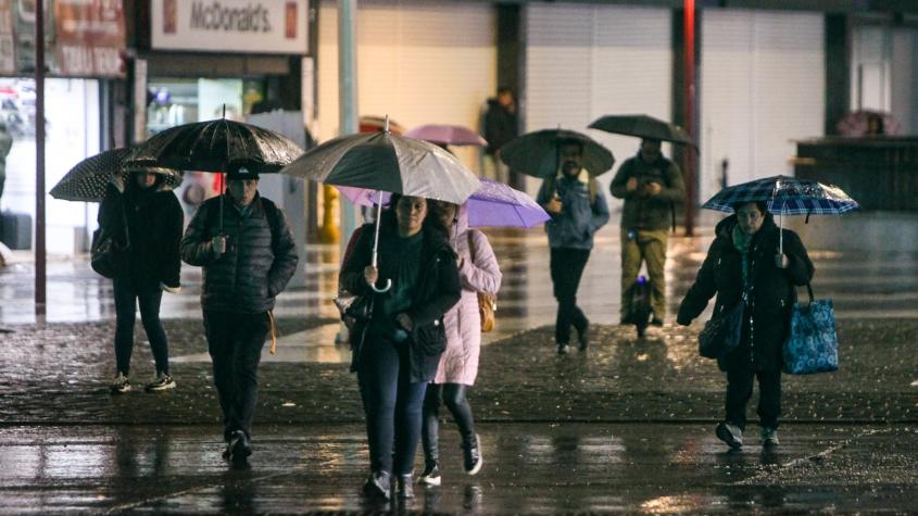 Pronostican lluvias para la región Metropolitana: ¿Qué día vuelven las precipitaciones a Santiago?