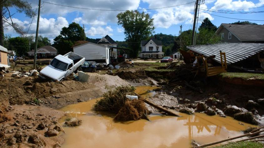 Al menos 93 muertos en EEUU tras el devastador paso del huracán Helene