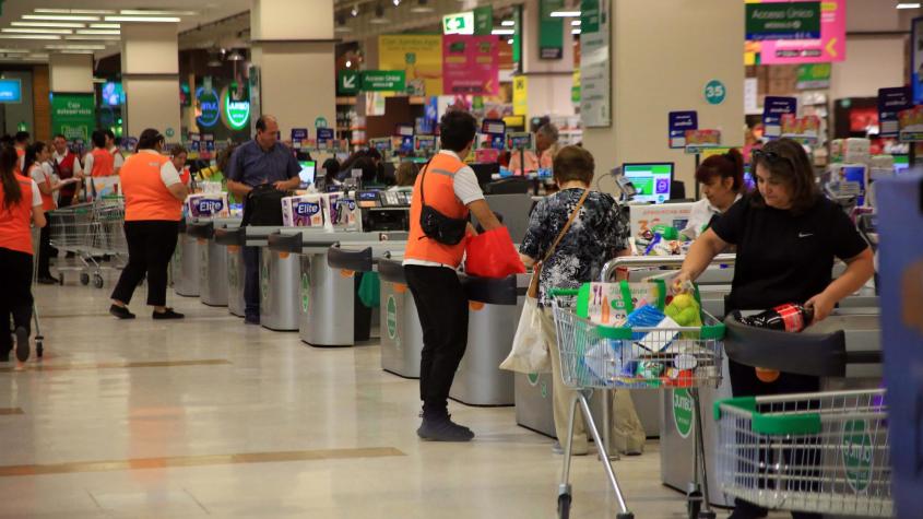 Habrá cierre anticipado por Fiestas Patrias: Hasta qué hora funcionan los supermercados este martes 17 de septiembre