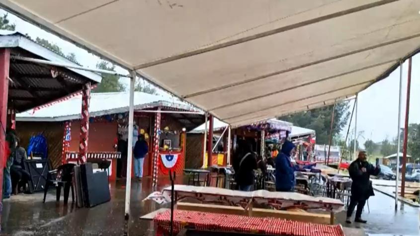 Suspenden fondas y fiesta criolla en Puerto Montt por lluvias y ráfagas de viento