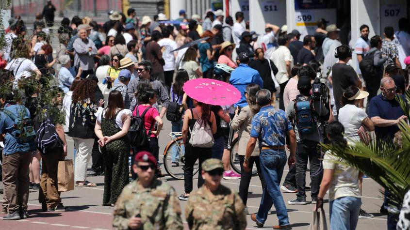 Elecciones 2024: Gobierno explica las posibles razones de las largas filas en locales de votación