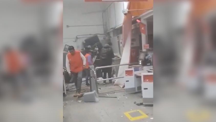 Viralizan registro desde el interior del supermercado donde intentaron robar un cajero automático en Colina