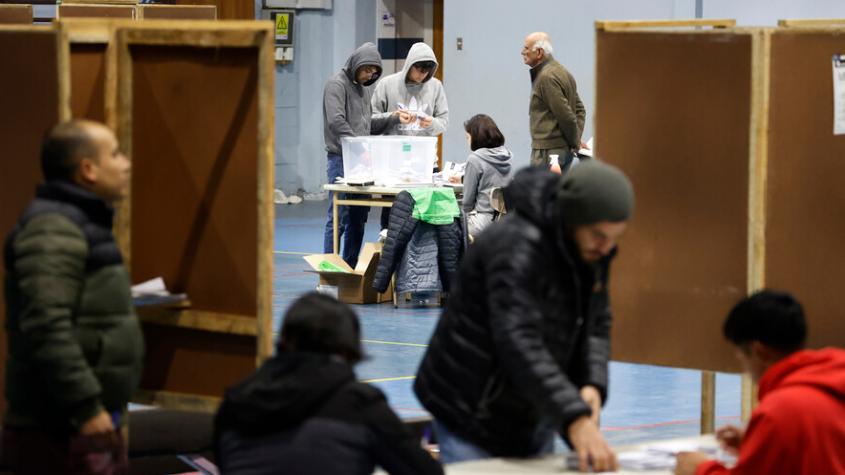 Elecciones 2024: a qué hora cierran las mesas para votar este sábado