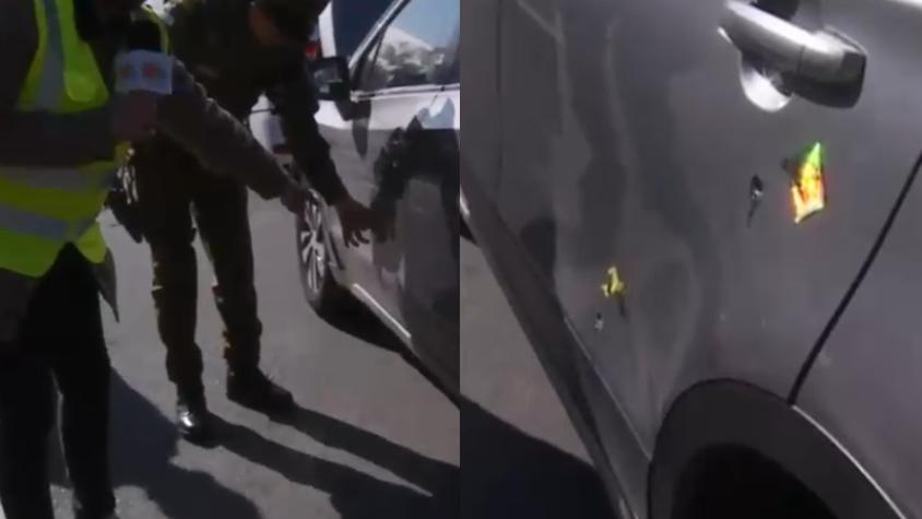 Sujeto que salió hace tres semanas de la cárcel conducía auto robado: camuflaba impactos de bala con stickers