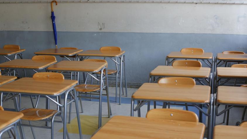 Prohíben funcionamiento de liceo en Chiloé tras detectar fecas de ratones en su interior