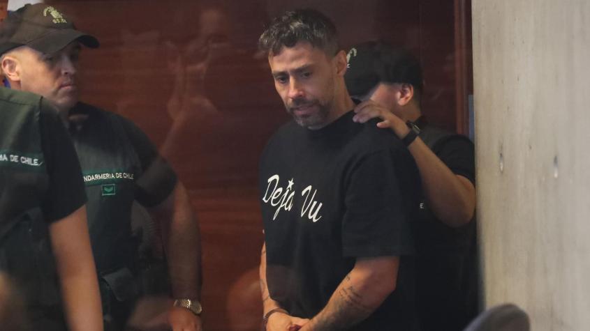 Revocaron la prisión preventiva al ex futbolista Jorge Valdivia: quedará con arresto domiciliario nocturno