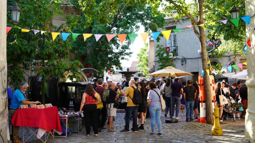 Mercado París Londres: El plan del Gobierno de Santiago para reactivar la RM 