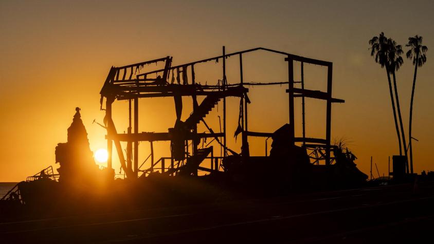 California otra vez bajo amenaza de incendios: saldo de muertos va en 25 California otra vez bajo amenaza de incendios: saldo de muertos va en 25