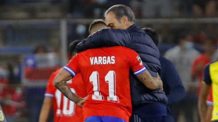"Por algo su apodo es Turboman": Martín Lasarte llena de elogios a Eduardo Vargas