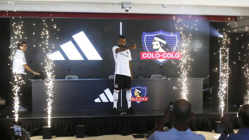 EN VIVO. Colo Colo presenta su camiseta oficial para la temporada 2025