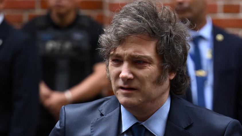 Milei intenta desmarcarse de polémica por criptomoneda que promocionó: "No estaba interiorizado de los pormenores" Milei intenta desmarcarse de polémica por criptomoneda que promocionó: "No estaba interiorizado de los pormenores"