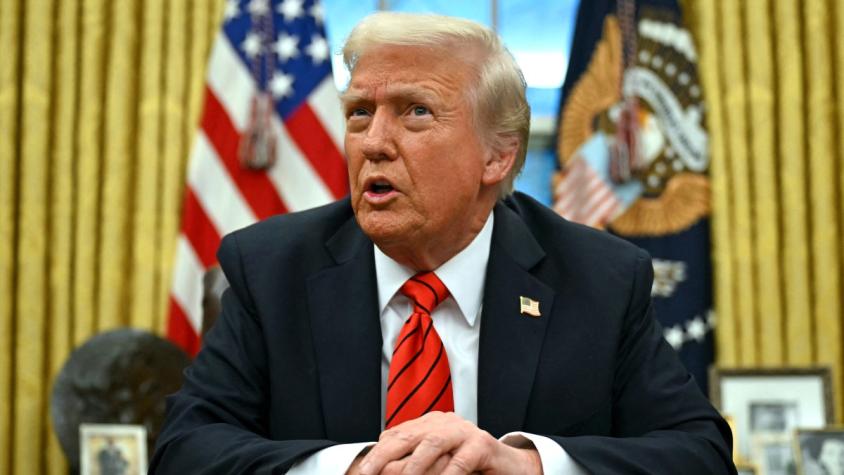 Trump suspende ley que prohíbe recibir sobornos de gobiernos Trump suspende ley que prohíbe recibir sobornos de gobiernos
