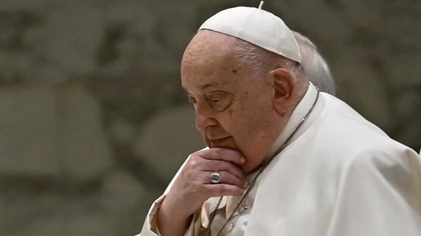 Papa Francisco "no está fuera de peligro": Especulan con posible renuncia del Sumo Pontífice