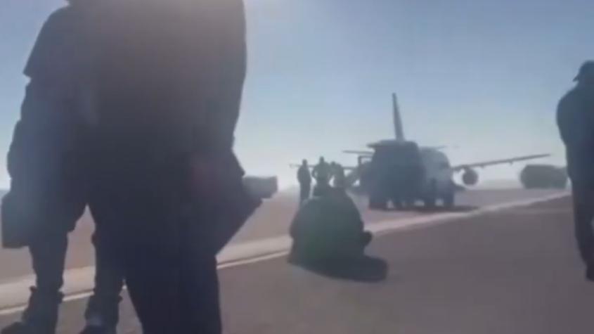 Avión fue evacuado momentos antes de despegar en Estados Unidos: Una de las alas se incendió Avión fue evacuado momentos antes de despegar en Estados Unidos: Una de las alas se incendió